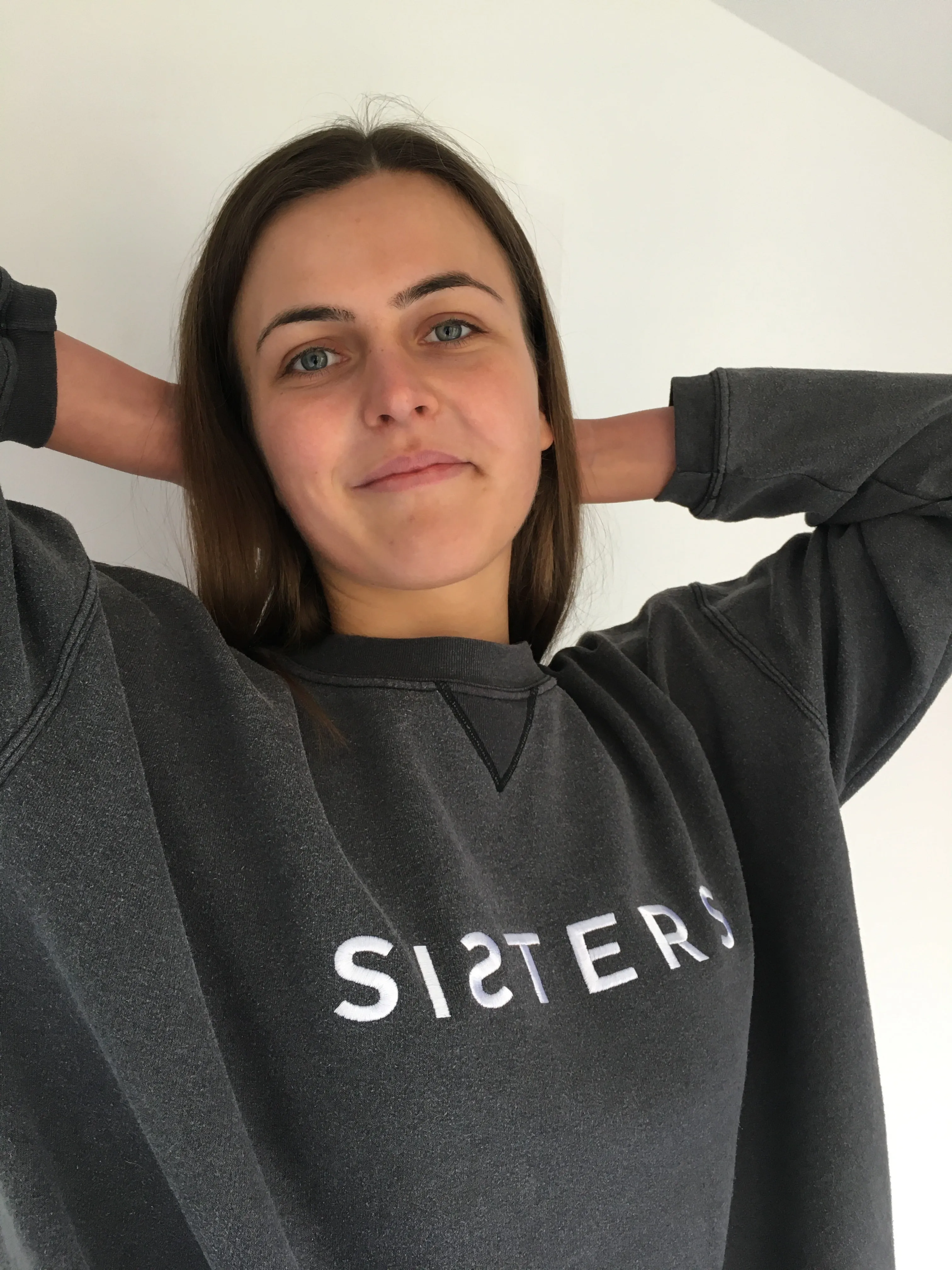 SISTERS embroidered sweatshirt SS113